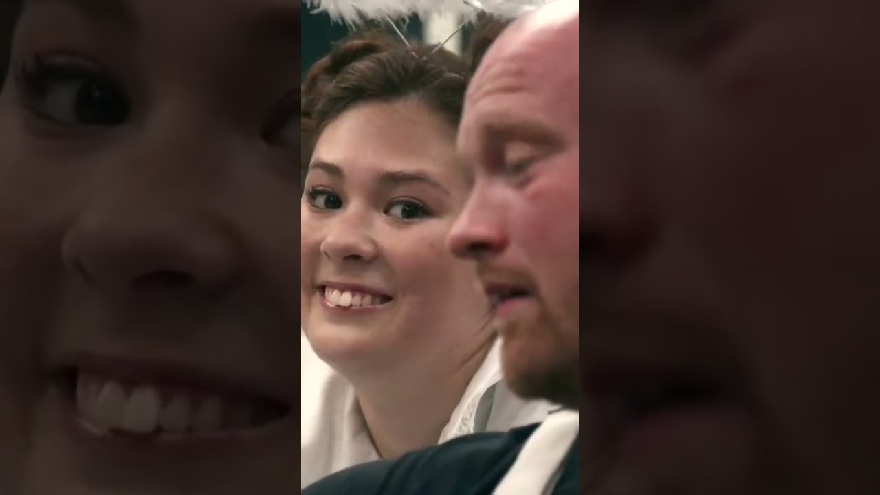 Alle kan lide af h&aring;rd hud! F&oslash;lg mit r&aring;d og k&oslash;b plektre #shorts #stormester #evajin #komedi