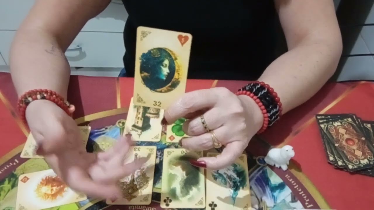 Karina Bosio Revela:Como está a vida dele/dela ?#tarot#amor.Whats(011)95052-4938.