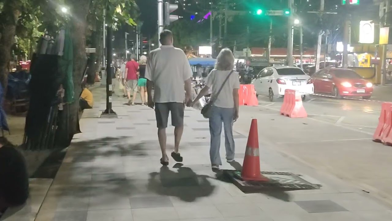 Jomtien Thailand  night Walk 