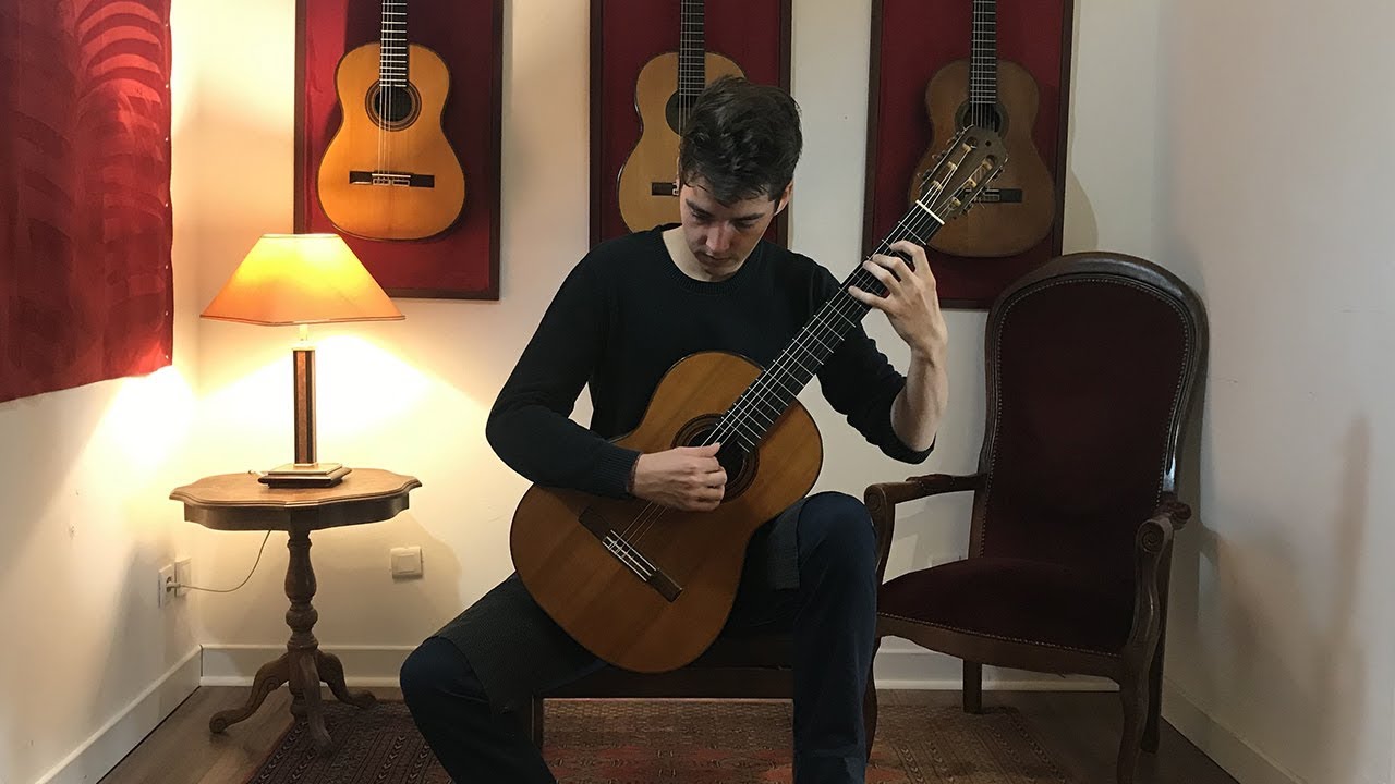 Xavier Jara plays Prelude in E major by Manuel Mar&iacute;a Ponce (on a 1931 Domingo Esteso)
