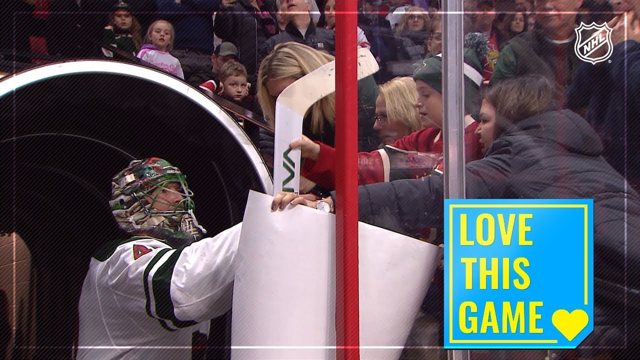Devan Dubnyk brings fan to tears with souvenir