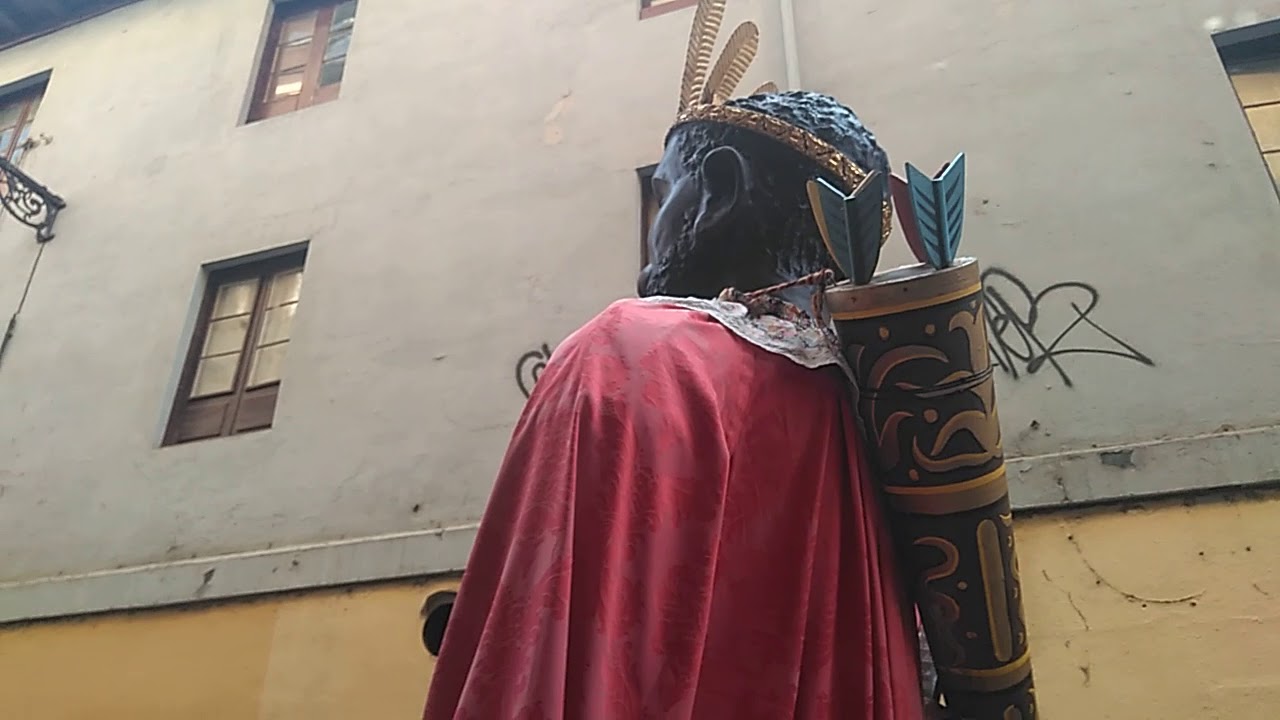 Gigantes de Pamplona pasacalles de toko toko 2018