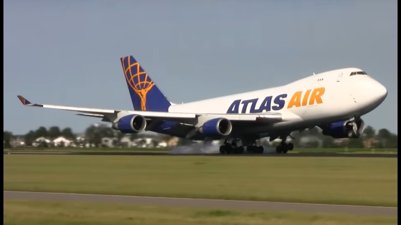 (HD) 35 minutes of Plane spotting at Amsterdam airport schiphol - 70 planes in action!