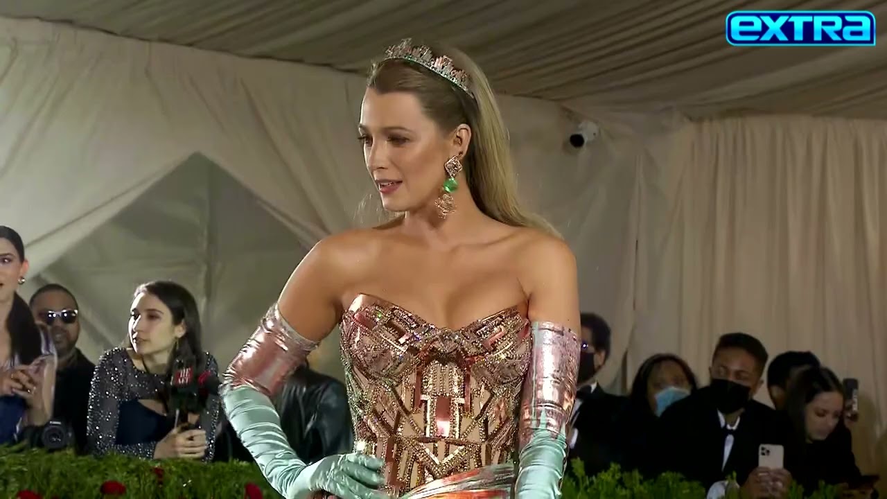 Met Gala 2022: Watch Blake Lively Arrive Like ROYALTY!