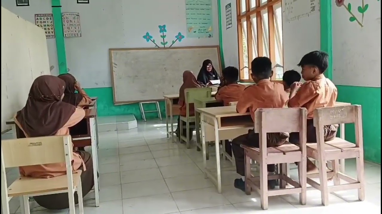 UAS BAHASA INDONESIA_SUTRIANA