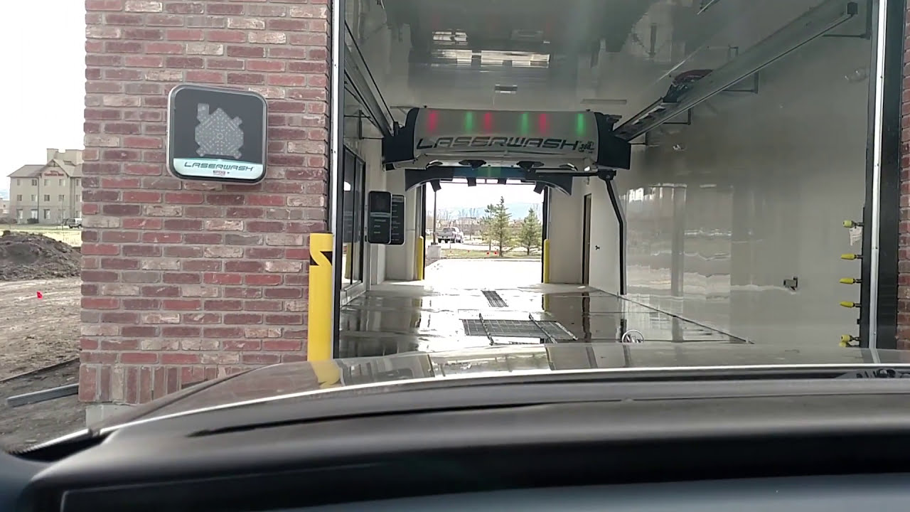 Laserwash 360 Plus at Conoco Town Pump (Left Bay)