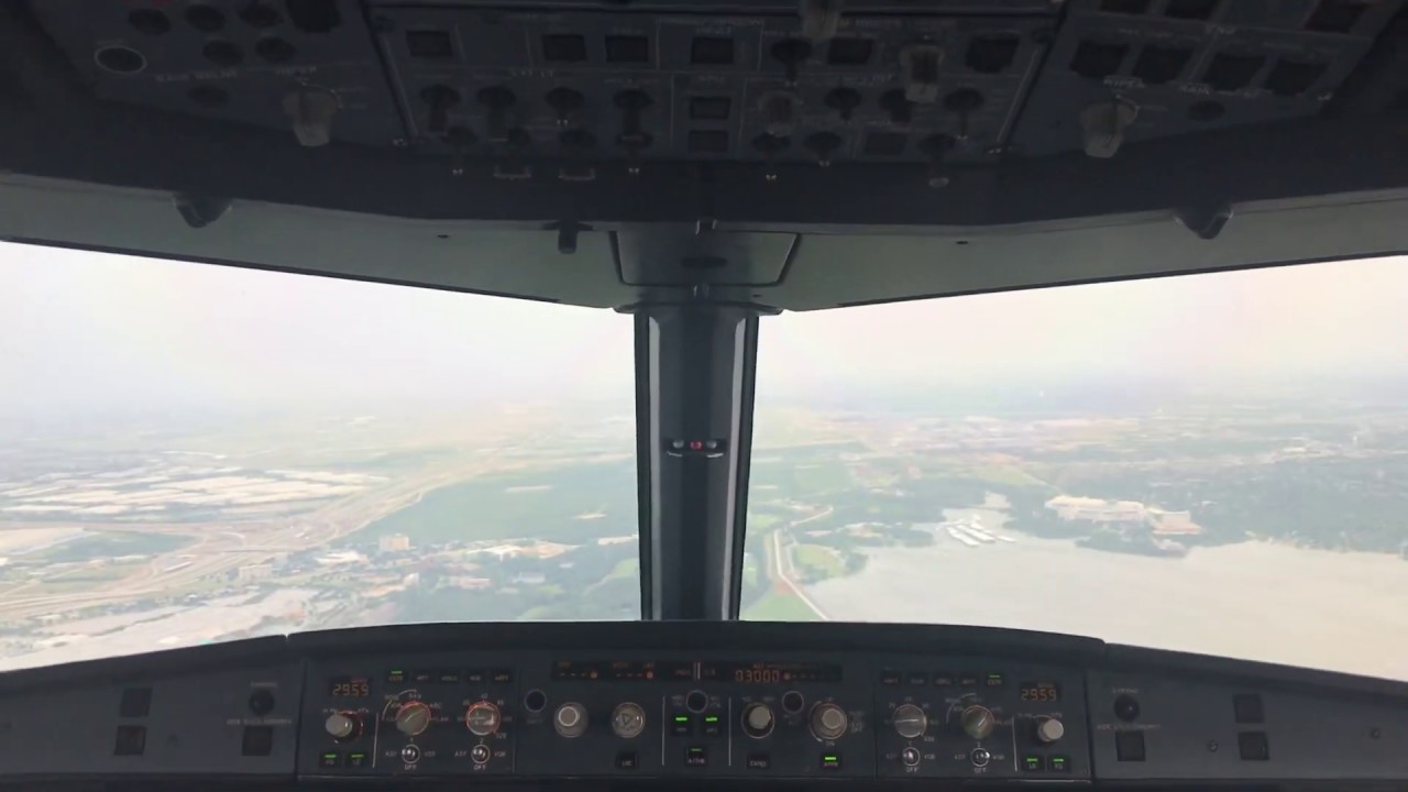 American Airlines Airbus A321 Landing Dallas Fort Worth DFW