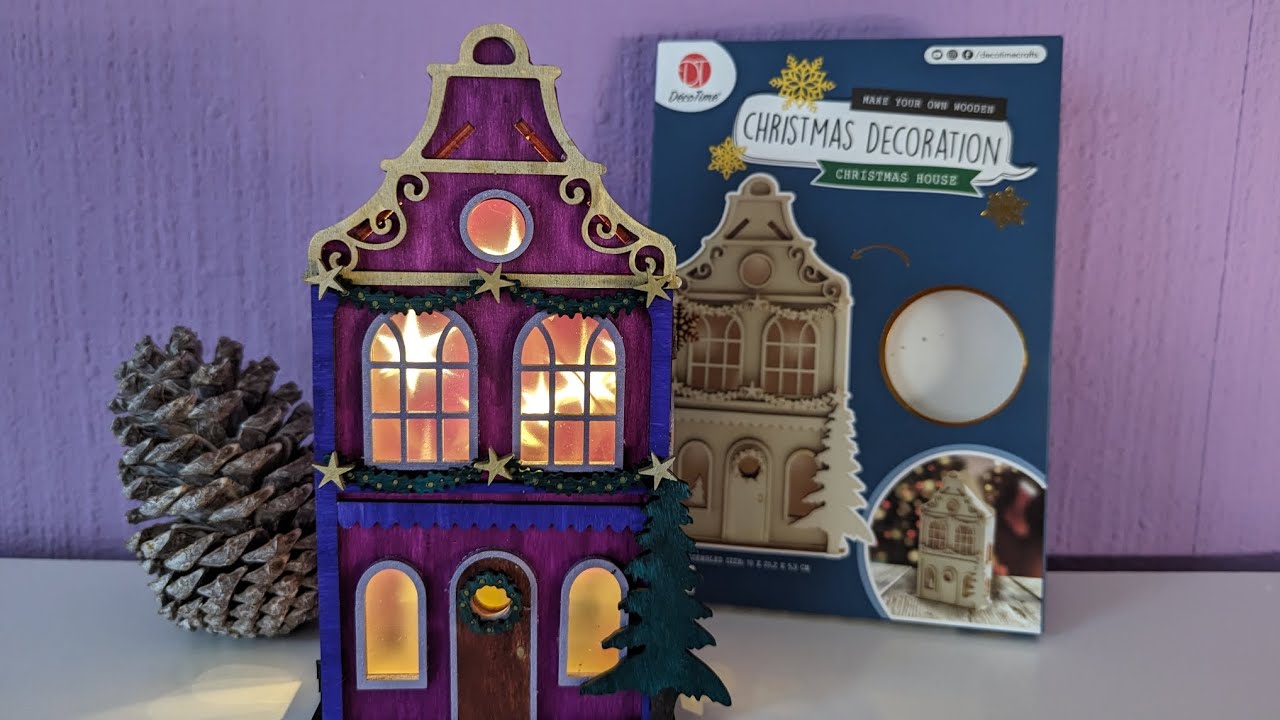 Ich habe nun auch das Christmas House aus der "Make your own" Reihe dekoriert und aufgebaut