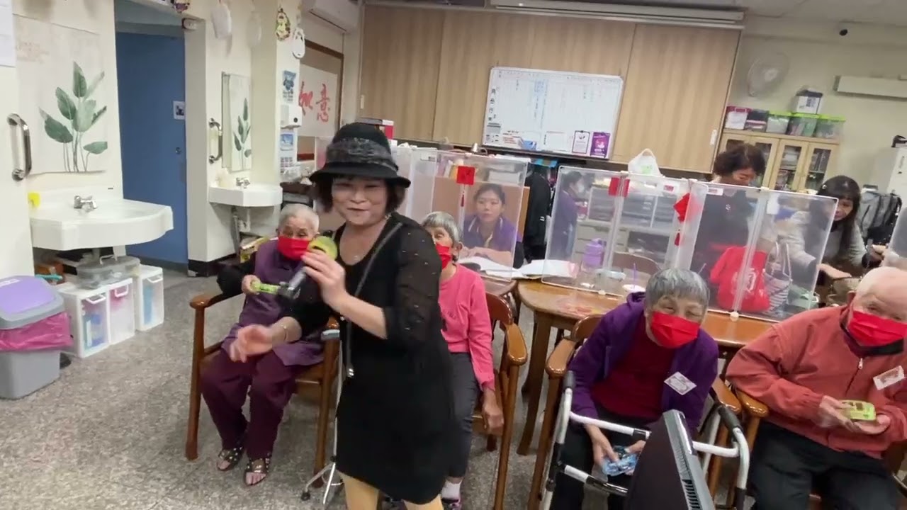 115年2月11日水上南鄉，公益表演秀春演唱回鄉的我