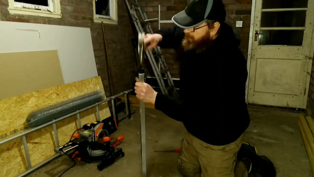 Xmas light frame build Diresta-style