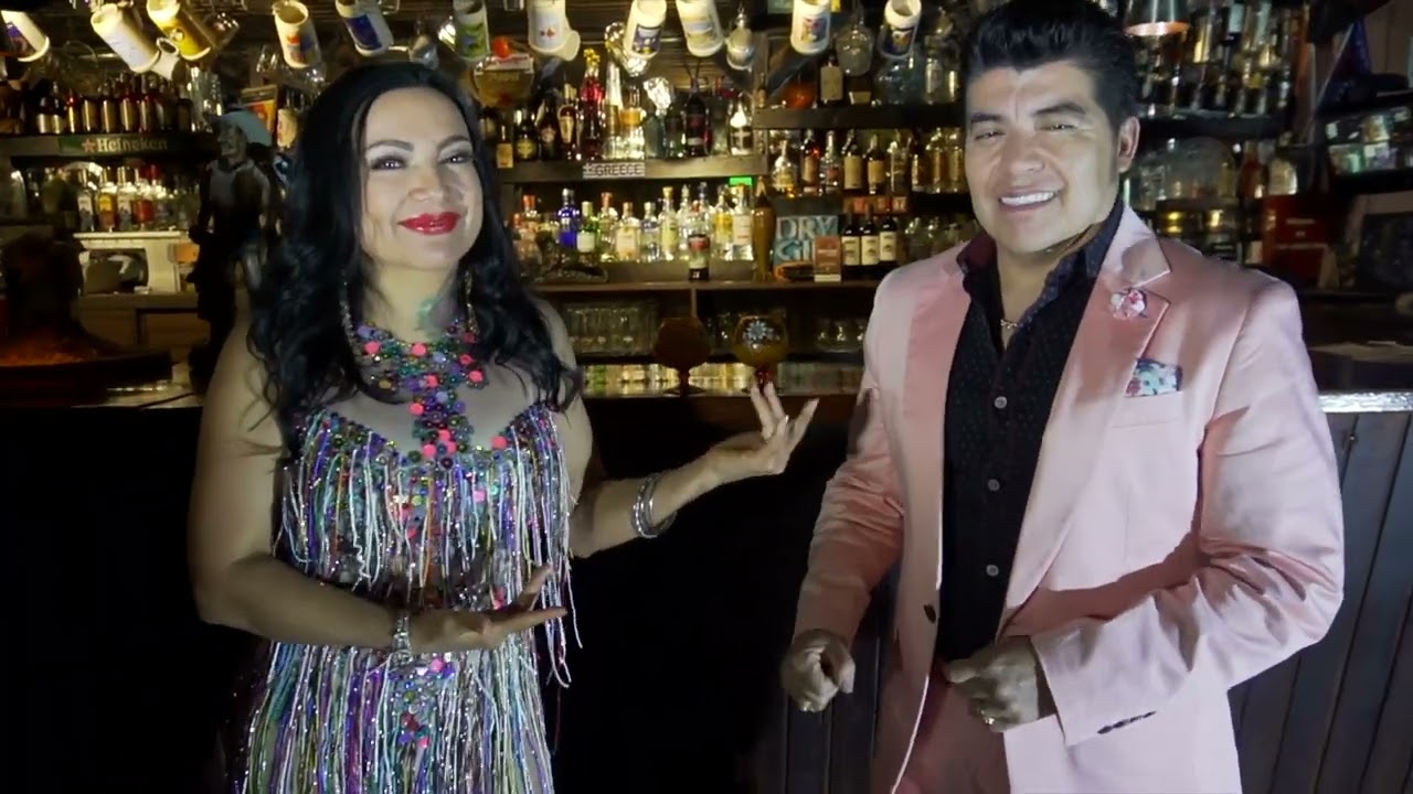 Gerardo Morán y Soraya Corazón de Madera - Ay Vidita Por Tu Culpa (Videoclip Oficial)