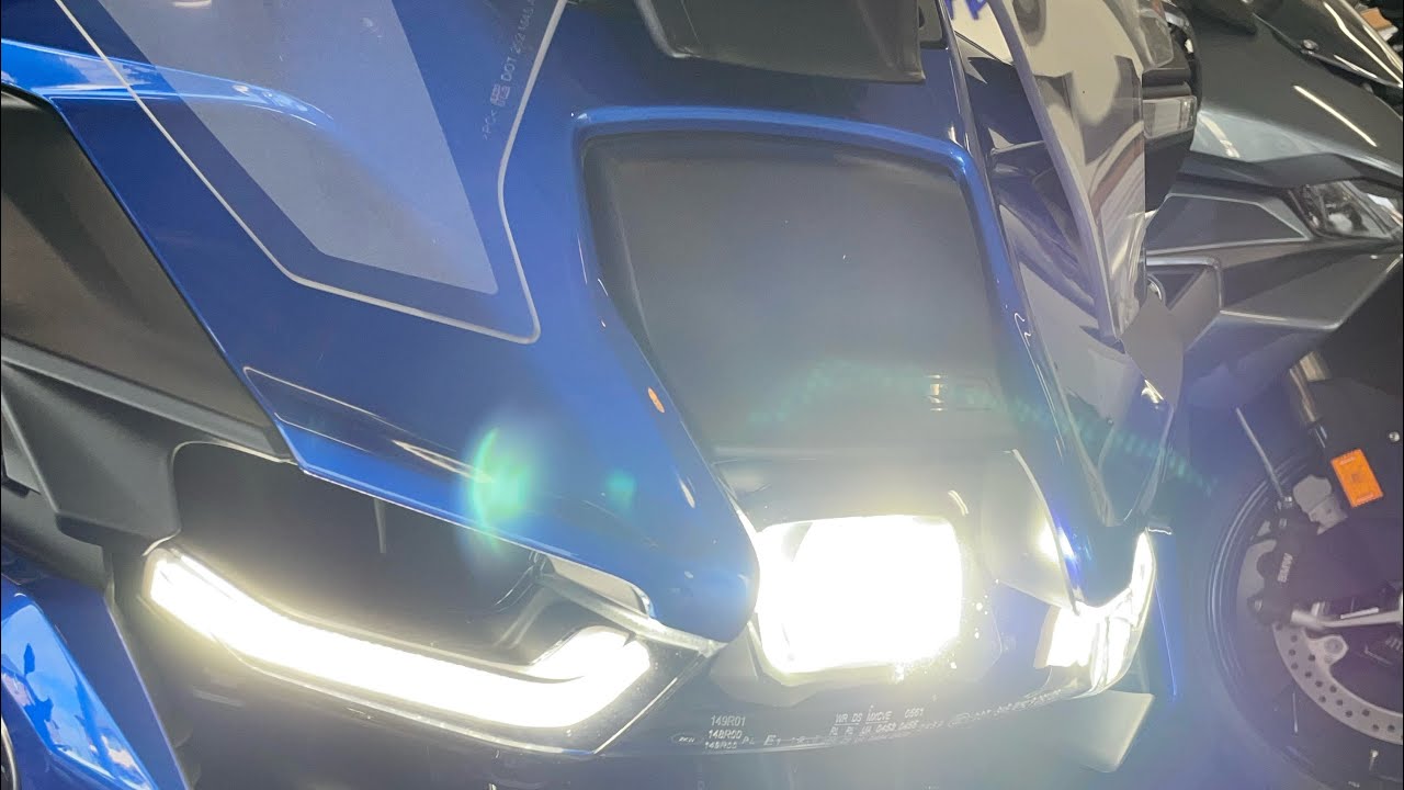 Первая проверка R1300RT 2025 года 27. Что представляет собой система DCA → Dynamic Chassis Adapta...