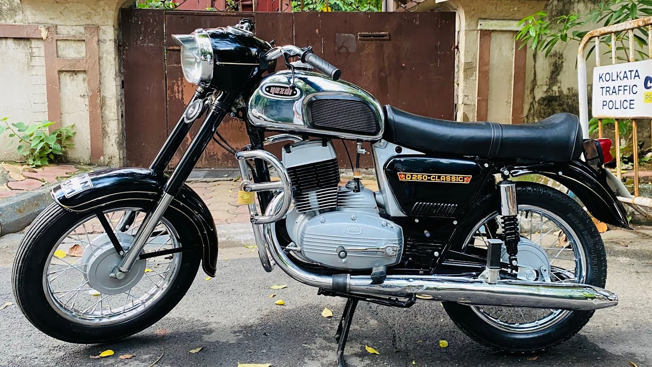 Restoration of Yezdi D250 Classic | Yezdi Original Factory Look  | Yezdi Stock-My 1983 Yezdi #yezdi