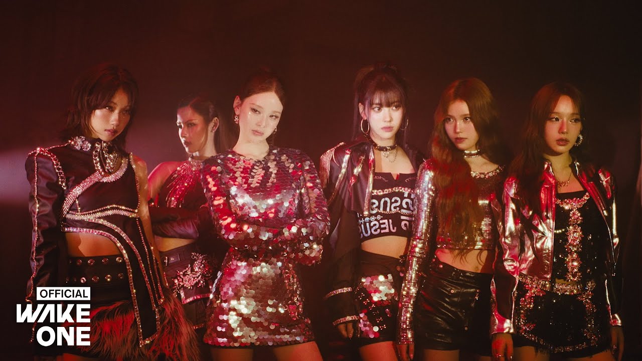 izna 'Mamma Mia' MV