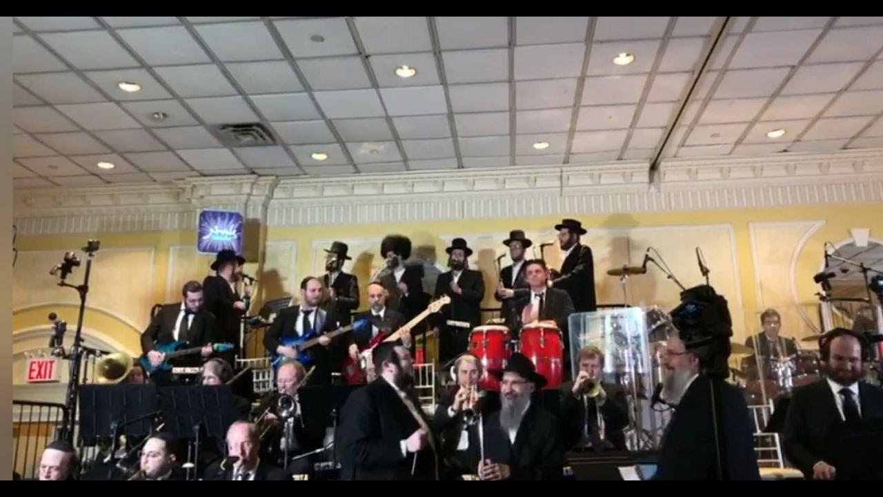 Avrum Fried &bull; Shmueli Ungar &bull; Zemiros Choir &bull; Yochi Briskman Orchestra