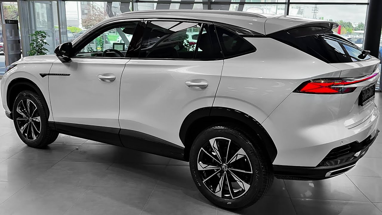 2025 MG HS - Interior and Exterior Features