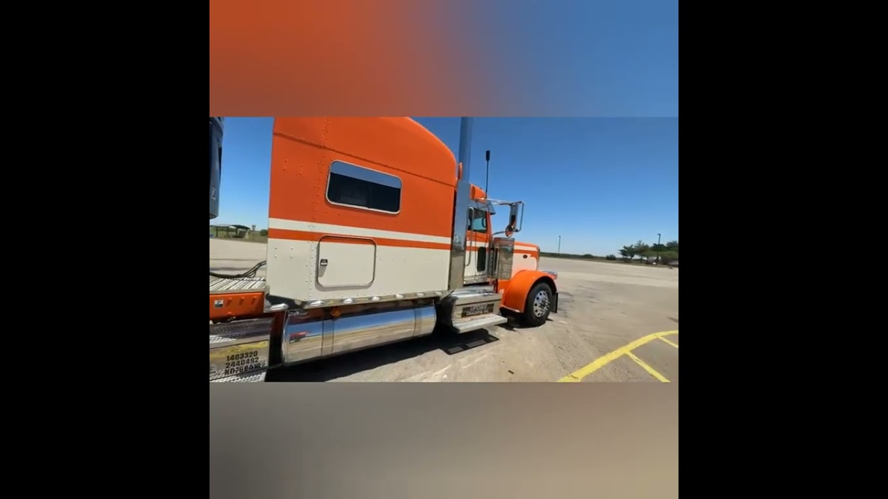 PRIVATE SALE - 2022 389 Classic Dash and Reefer Trailer