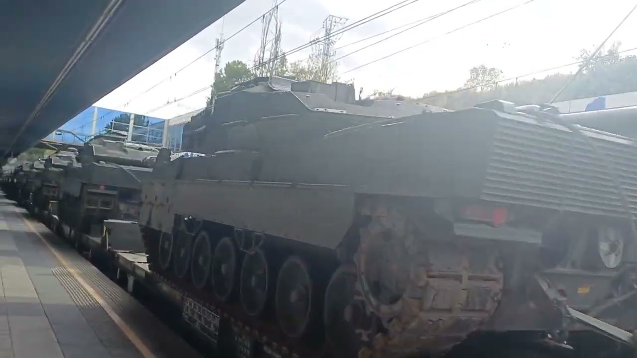 Militar 333 doble a Base El Goloso a su paso con pitada por Universidad-Cantoblanco