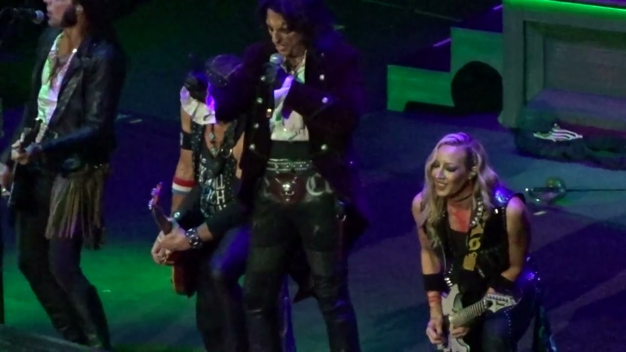 Alice Cooper - Poison - Live @ Honda Center - Anaheim, Ca - Sep 23, 2023