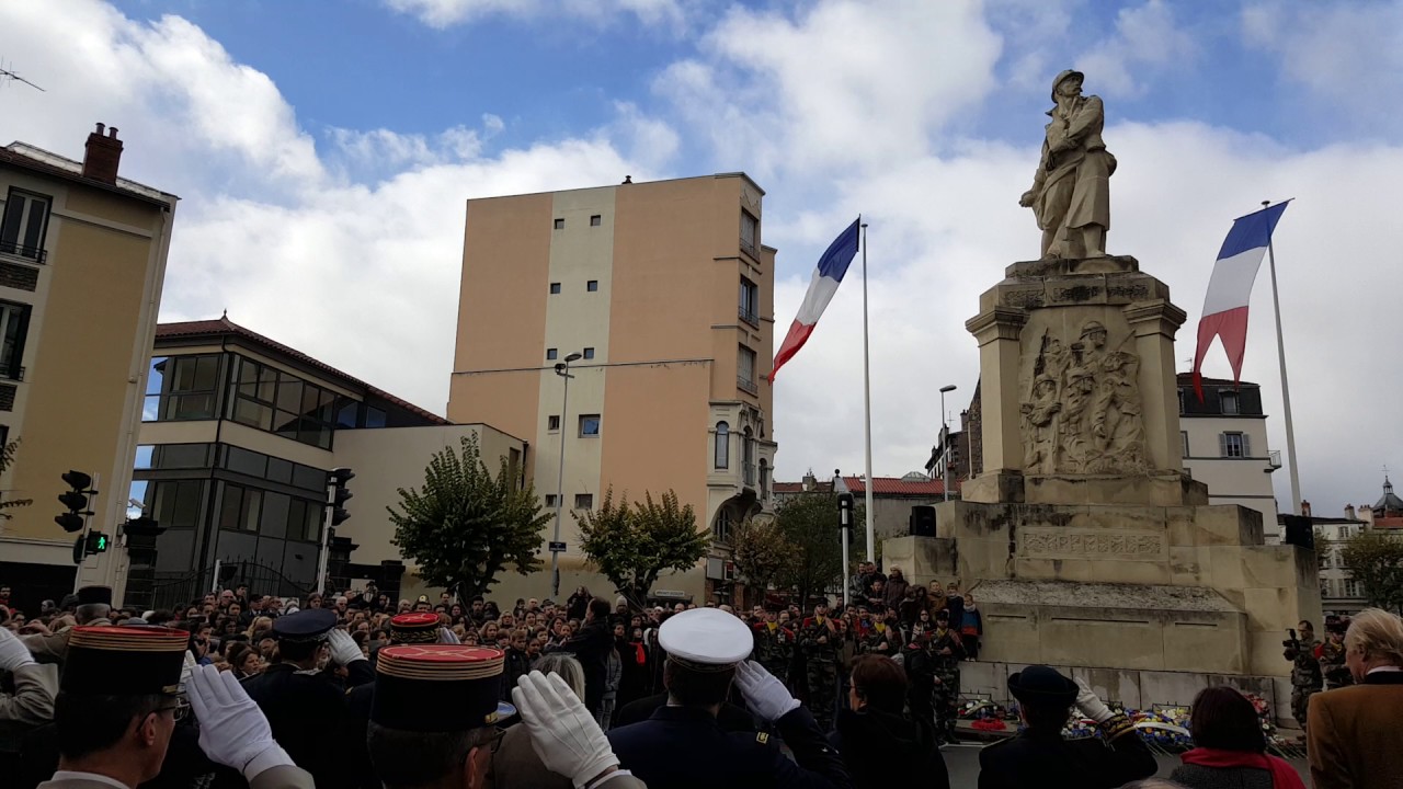 11 Novembre 2016: Clermont-Ferrand Place Salford, Chant: La Marseillaise