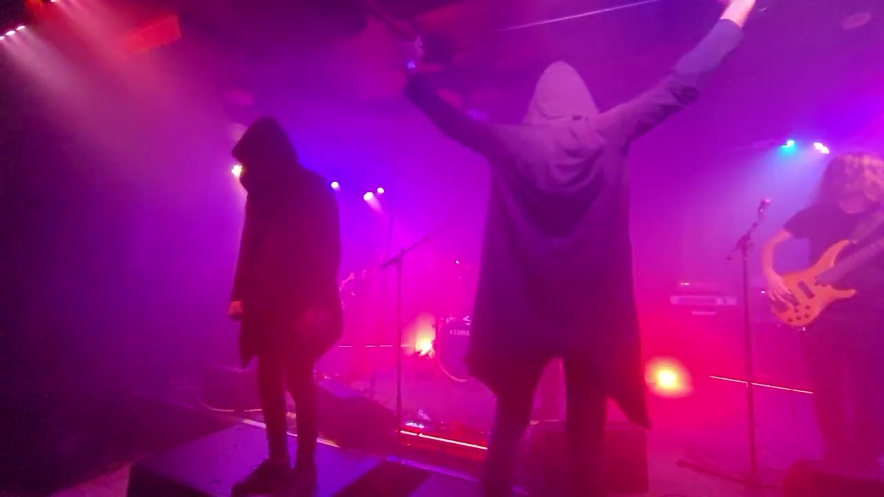 BESNA feat. SOLIPSISM - Revúca (Live)