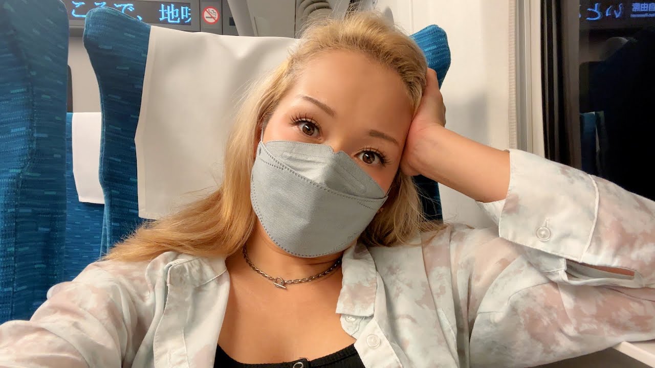 Why am I Still Wearing a Mask in Japan? Spicy Ramen in Shinjuku & More | Day Trip to Tokyo Vlog