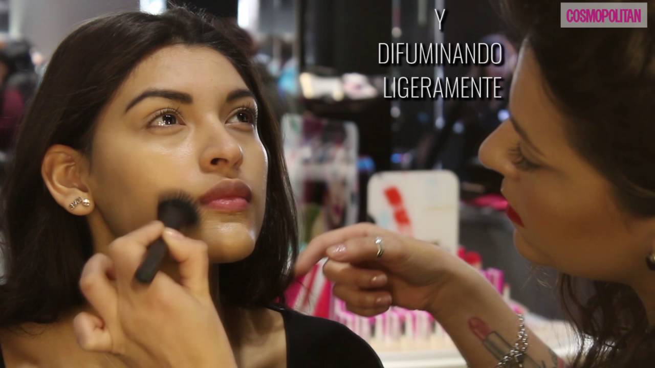 Técnicas de maquillaje:  Strobing, paso a paso | Cosmopolitan España