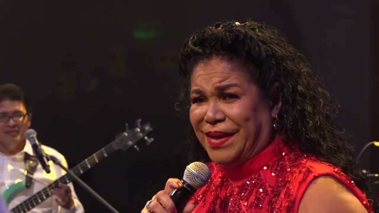 Eva Ayllón - Peruanita bonita (En Vivo)