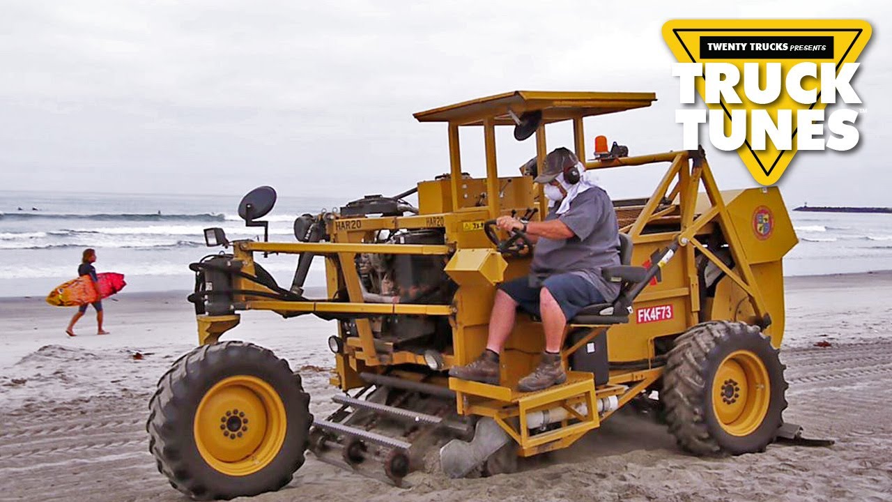 Beach Cleaner for Children | Truck Tunes for Kids | Twenty Trucks Channel
