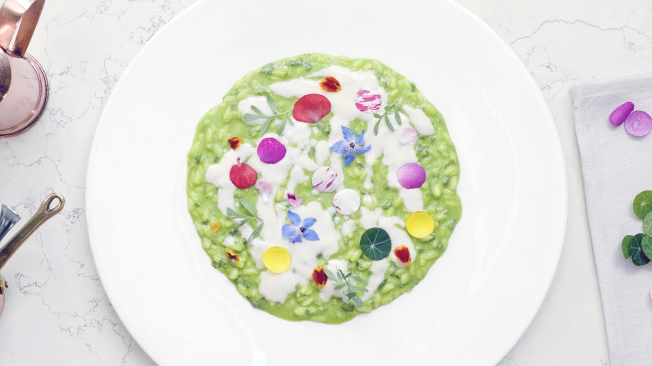 Risotto alle ortiche, salsa al Trentodoc e fiori di campo - Ricette naturali ASMR