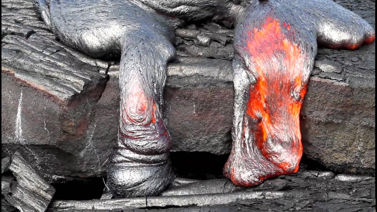 SLOW FLOW LAVA, KILAUEA VOLCANO, HAWAII