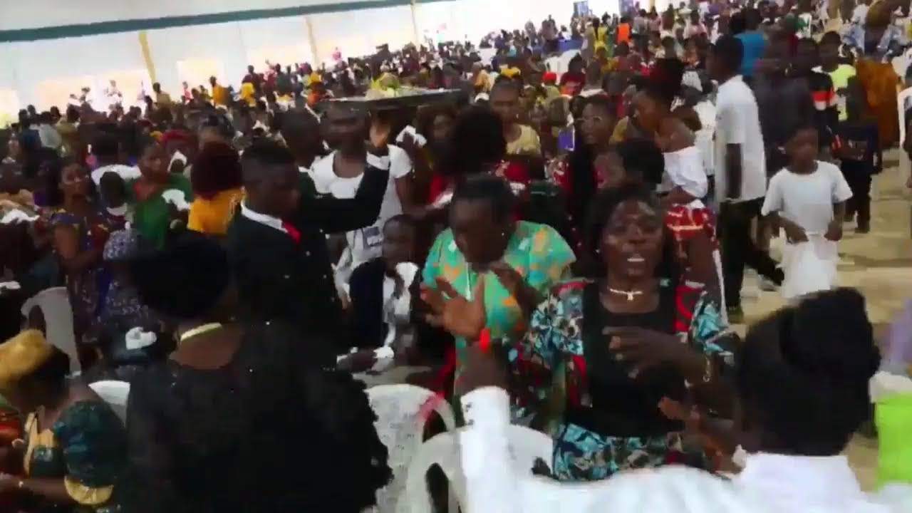 🇨🇲 𝐏𝐑𝐄𝐌𝐈𝐄̀𝐑𝐄 𝐂𝐄́𝐋𝐄́𝐁𝐑𝐀𝐓𝐈𝐎𝐍 𝐃'𝐀𝐍𝐍𝐈𝐕𝐄𝐑𝐒𝐀𝐈𝐑𝐄 𝐃𝐄 𝐏𝐀𝐏𝐀 𝐀𝐔𝐓𝐎 𝐀𝐔𝐓𝐎 🙌🔥  || 𝐃𝐈𝐌𝐀𝐍𝐂𝐇𝐄 𝟏𝟒 𝐃𝐄́𝐂𝐄𝐌𝐁𝐑𝐄 𝟐𝟎𝟐𝟓