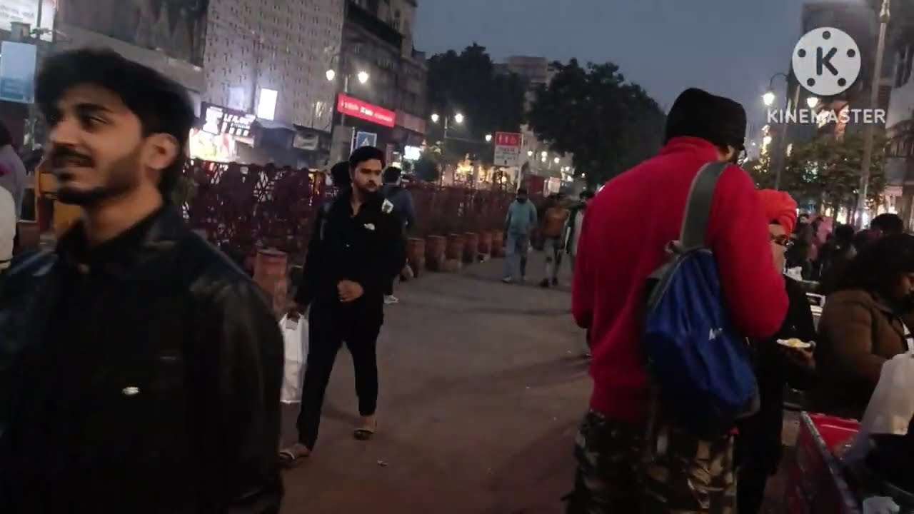 चांदनी चौक शॉपिंग करने गए वहां पर एक गुड़िया की परफॉर्मेंस देखिए कितनी बढ़िया है।🥇💖