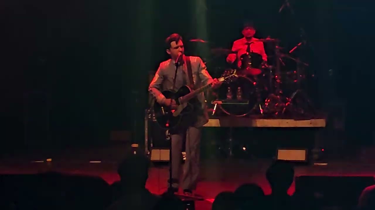 Drake Bell - Sea Song / Live @ Querétaro - Teatro Metropolitano (04/10/2024)