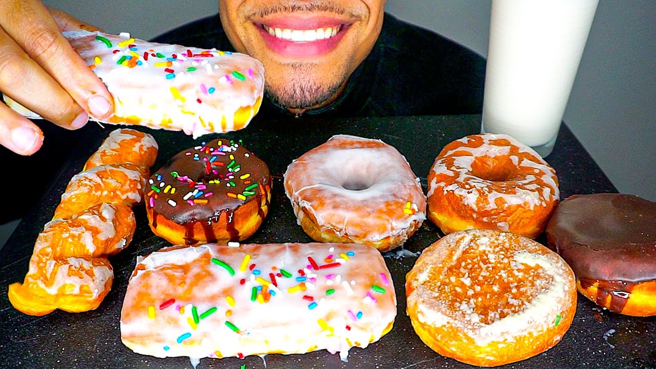 ASMR DONUTS AND MILK MUKBANG JERRY EATING SHOW NO TALKING
