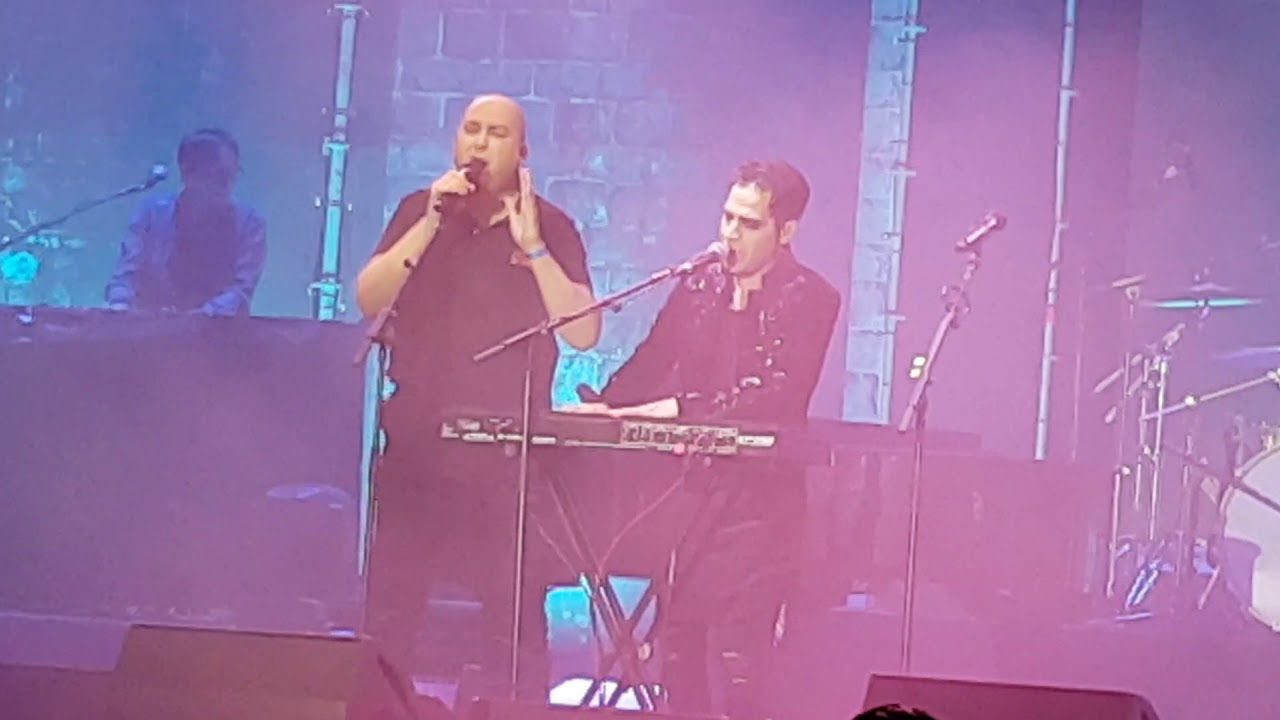 אביב גפן, מיקיאגי ודודי לוי - ענוג - נשף רוק 7