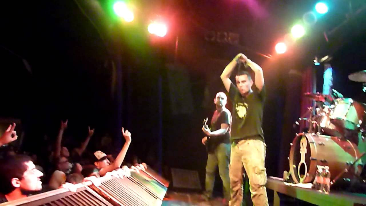 CRIPPLE BASTARDS ao vivo no Hangar 110, São Paulo - 20.04.2012 (show completo, pt. 1/3)