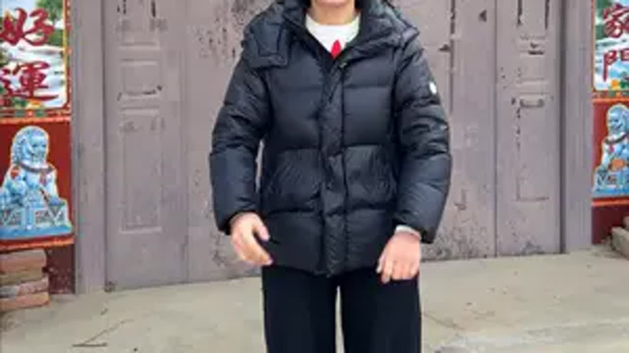 今天小雪回到了安徽婆婆家，家里一年没住人了，小雪强子和芳芳一起大扫除山村小雪和强子 新农人计划2025