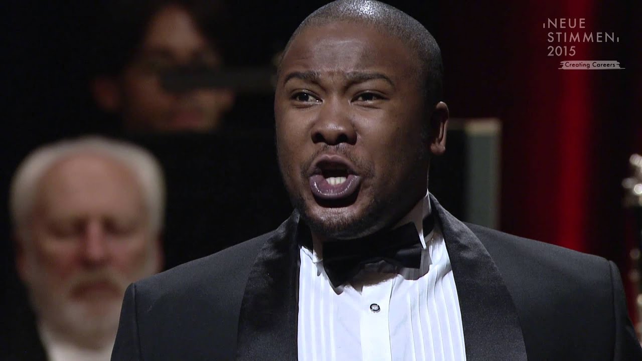 NEUE STIMMEN 2015 - Final: Lukhanyo Moyake sings 