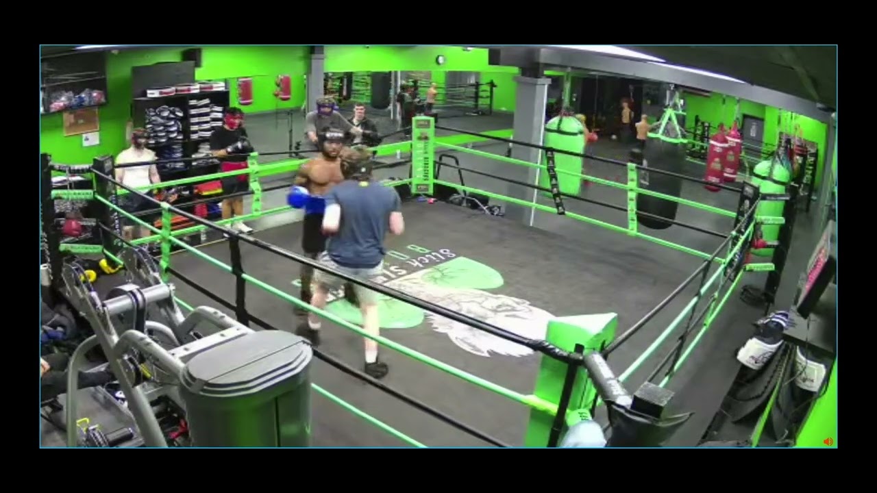 Coach Korey v Kevin (Boxing Spar)