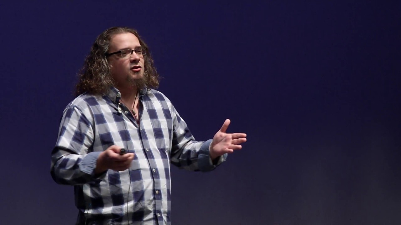 Устойчивое развитие требует социальной справедливости | Курт Лав | TEDxCCSU