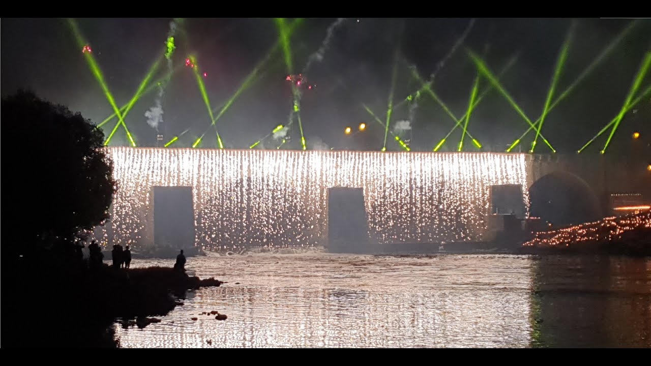 Fogo de Artifício  Ponte Medieval Festa das Cruzes 2022