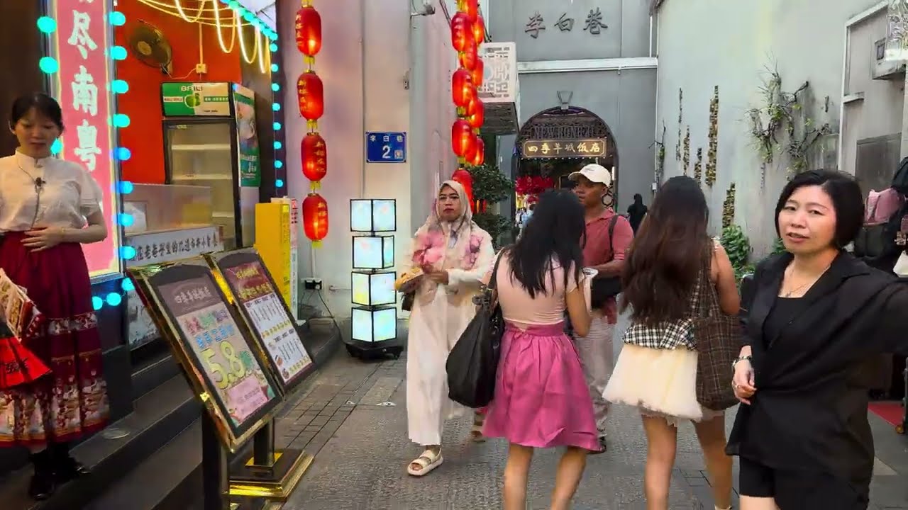 Walk through the Busiest Pedestrian Street in Guangzhou, China 中國廣州最熱鬧的商業街 - 北京路步行街 4K