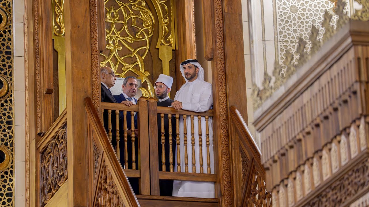 سلطان بن أحمد يزور مركز مصر الثقافي الإسلامي بالعاصمة الجديدة