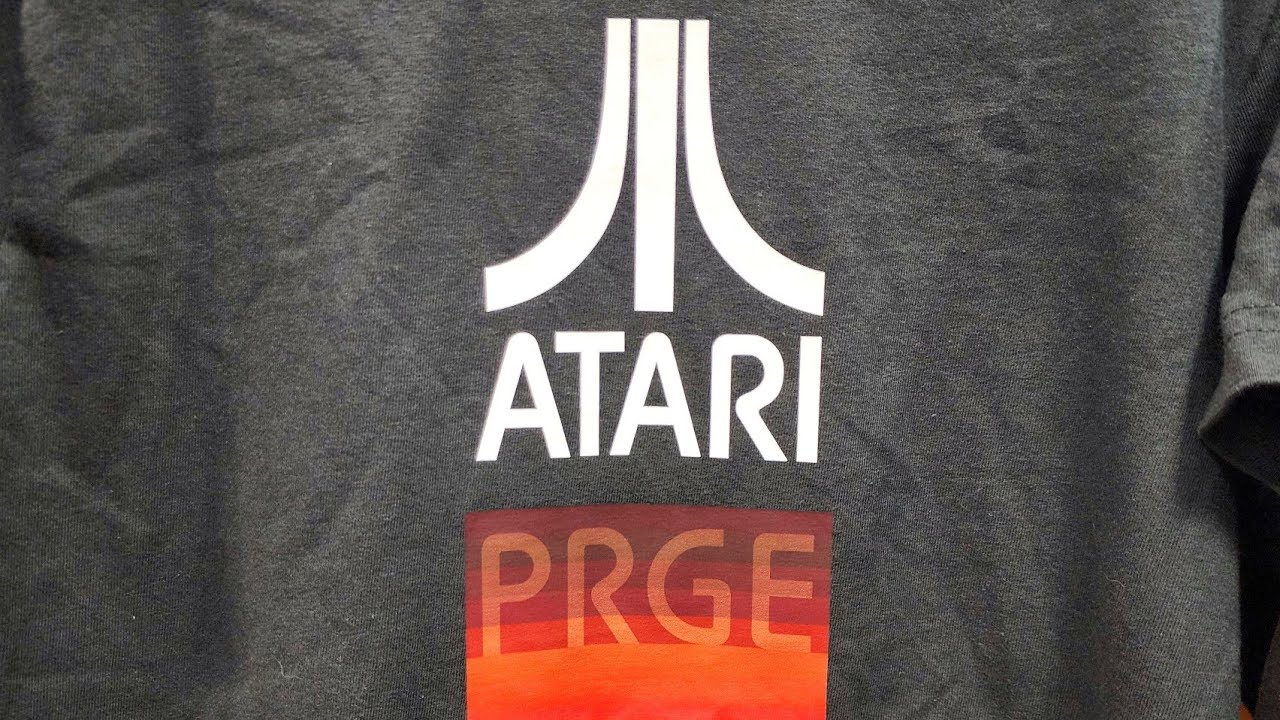 Экскурсия по стенду Atari PRGE! | Столько ЛЮБВИ к нашим старым консолям!