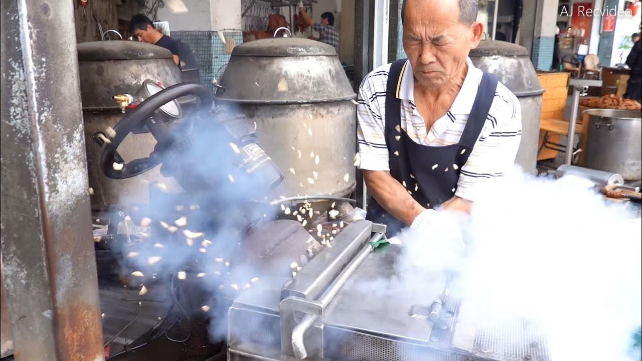 Рисовые хрустящие хлопья (воздушно-рисовые пирожные)  How Puffed Rice Candy is Made