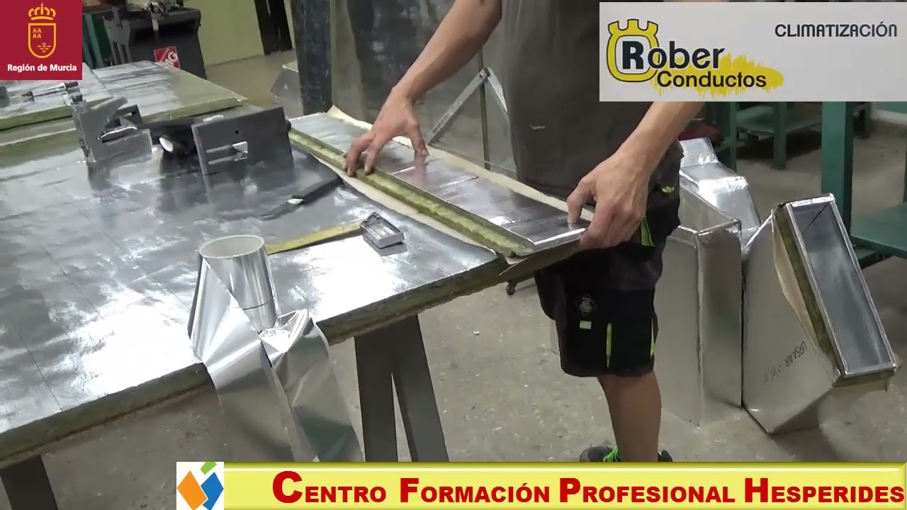 CONSTRUCCION DE UN PANTALON DE FIBRA DE VIDRIO CLIMAVER PLUS  POR CONDUCCIONES ROBER EN CARTAGENA