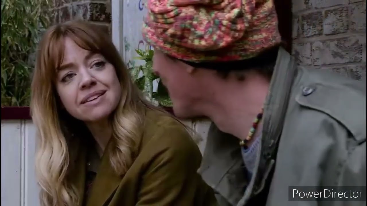 Coronation Street - Toyah Has Lots of Catch Up With Spider (1st July 2022)