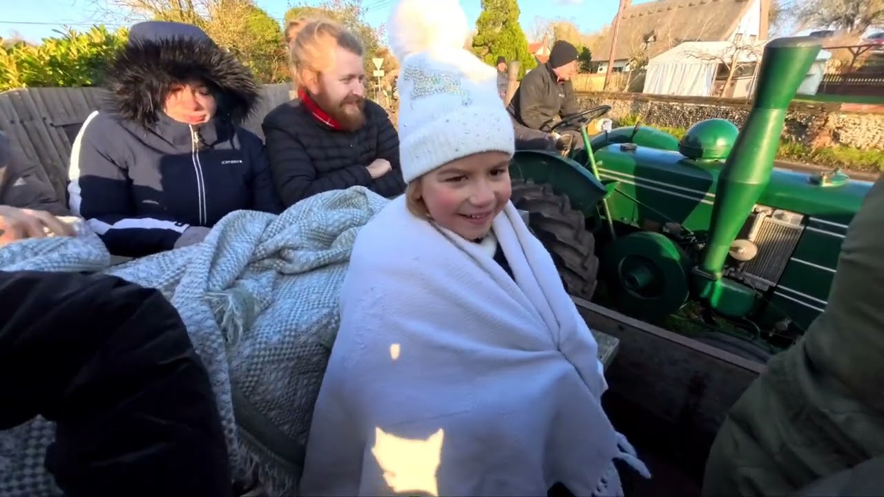 Lopham to the Fox, 2025, Boxing Day, Tractor Run