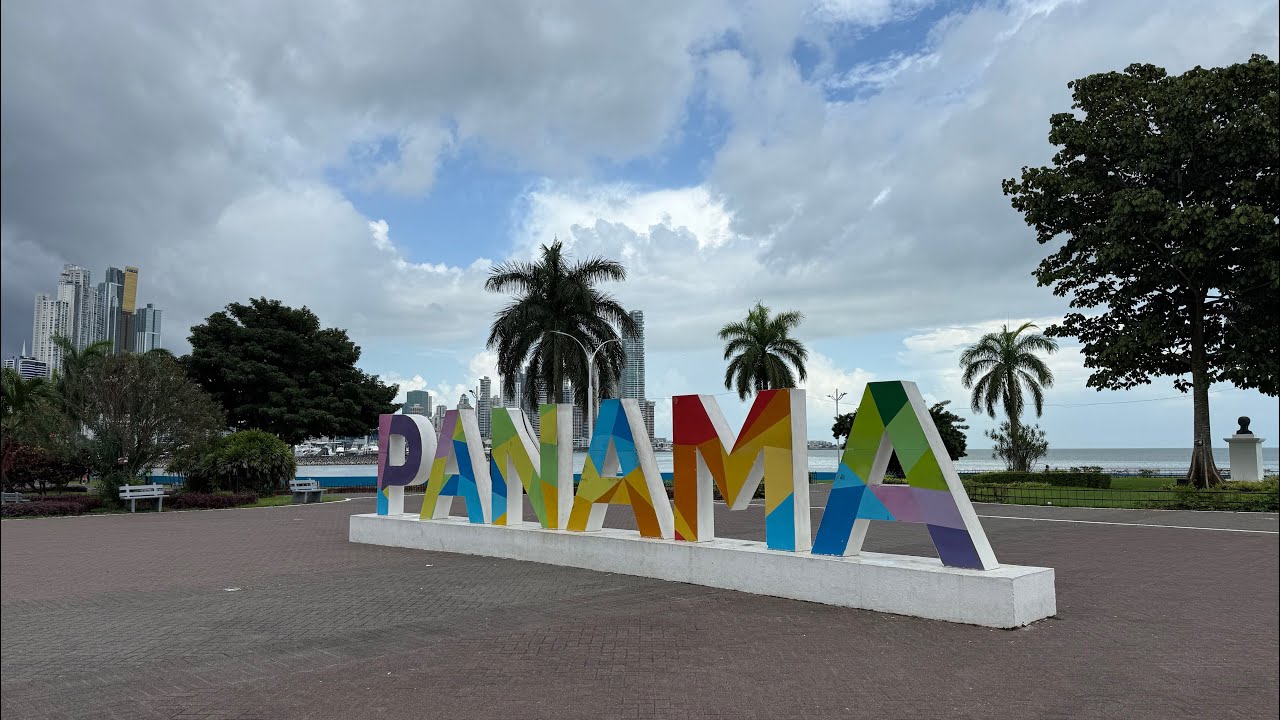 Łażenie Bez Celu Panama City 31.10.2025